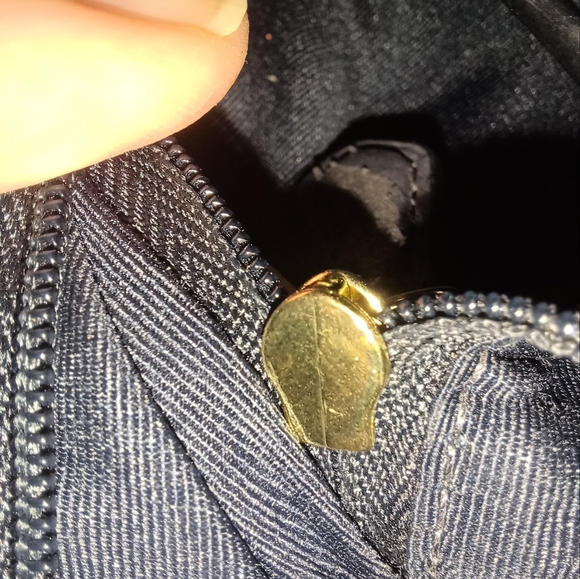 Elegant Blue Leather Tote Bag - Picture 16 of 16